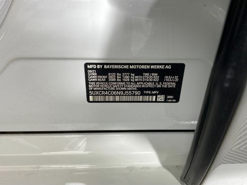 Used 2022 BMW X5 sDrive40i w/ M Sport Package image 11