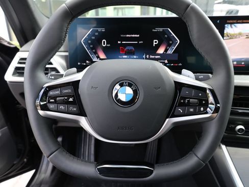 Used 2025 BMW 330i Sedan w/ Premium Package RWD image 38