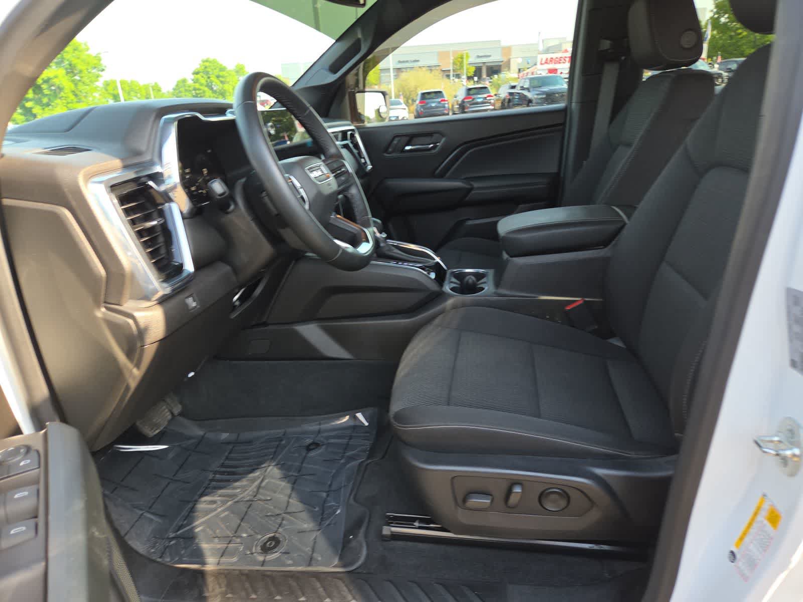 Used 2024 GMC Canyon Elevation w/ Convenience Package RWD image 19