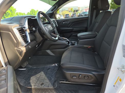 Used 2024 GMC Canyon Elevation w/ Convenience Package RWD image 19