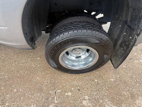 Used 2024 RAM 3500 Tradesman w/ Chrome Appearance Group image 11