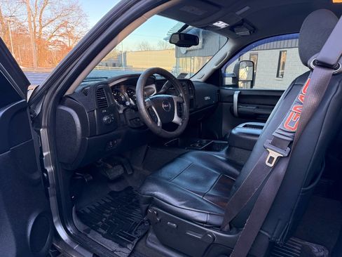 Used 2008 GMC Sierra 2500 SLE w/ SLE2 Preferred Package image 12