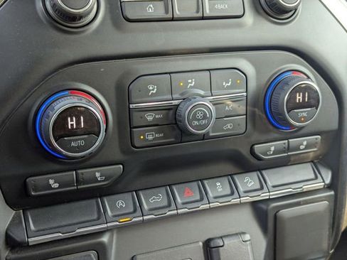 Used 2021 Chevrolet Silverado 1500 RST image 18