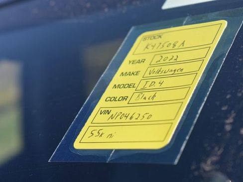 Used 2022 Volkswagen ID.4 Pro image 14