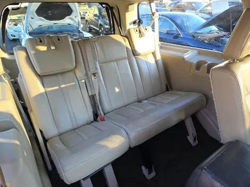 Used 2015 Lincoln Navigator L 4WD w/ Equipment Group 101A Reserve image 15