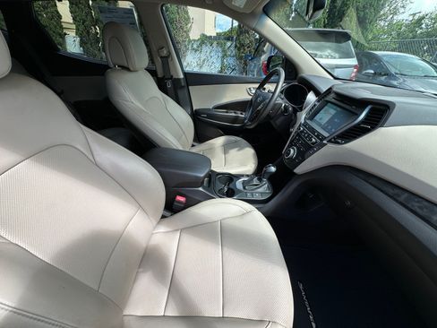 Used 2017 Hyundai Santa Fe Sport w/ 2.4L Tech Package 04 FWD image 17