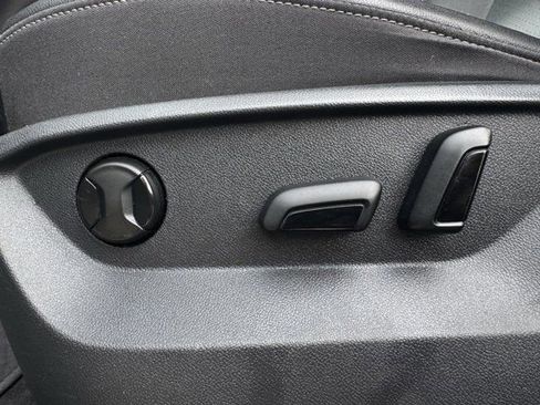 Used 2018 Volkswagen Atlas SE image 28