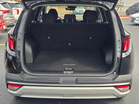 Used 2025 Hyundai Tucson SEL FWD image 20