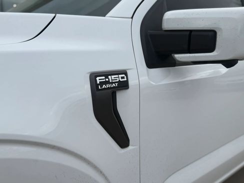 Used 2022 Ford F150 Lariat w/ Equipment Group 502A High AWD/4WD image 4