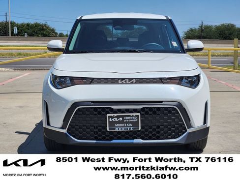 Certified 2025 Kia Soul LX w/ LX Technology Package FWD image 2