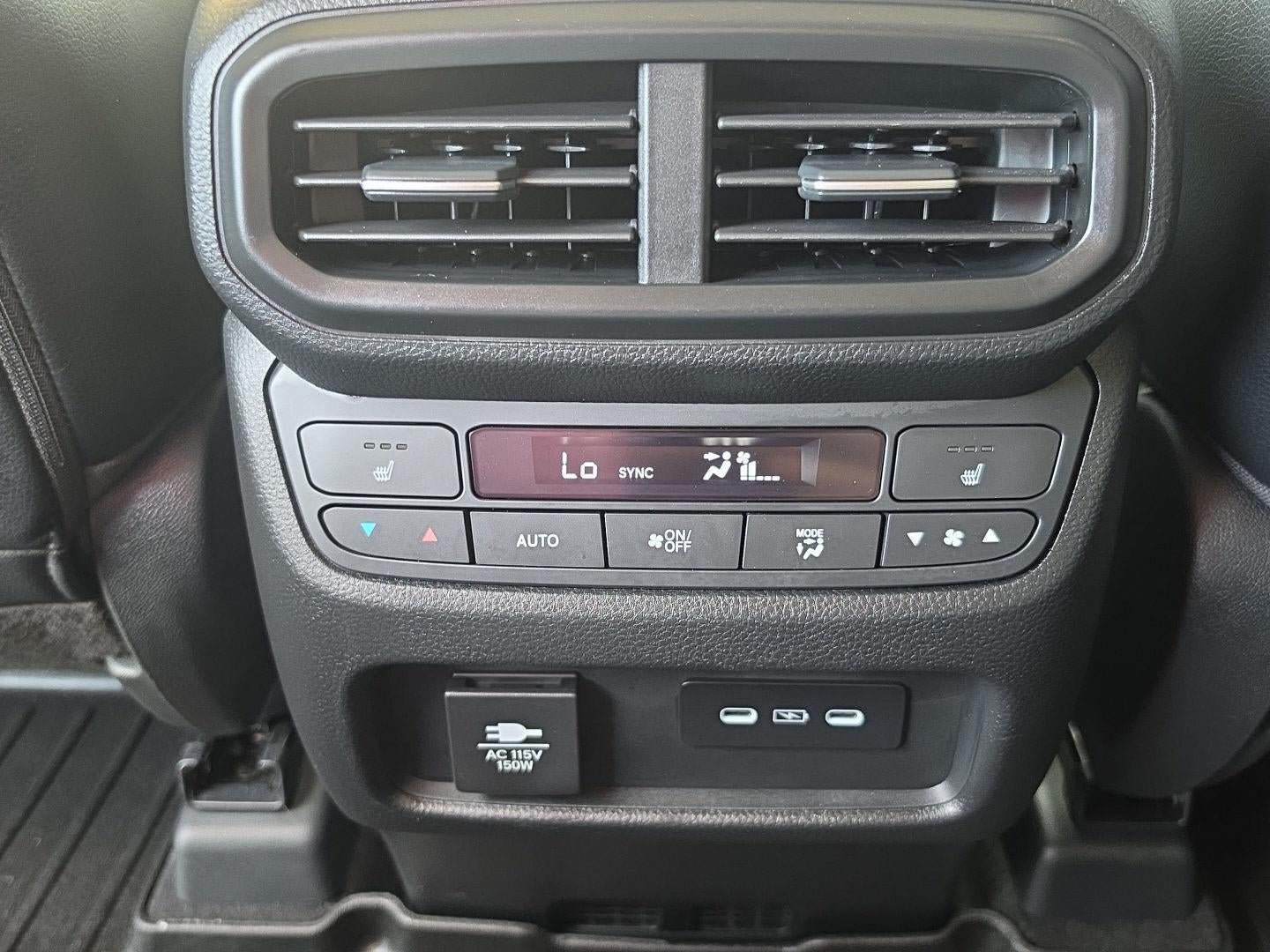 Used 2024 Honda Pilot Elite image 25