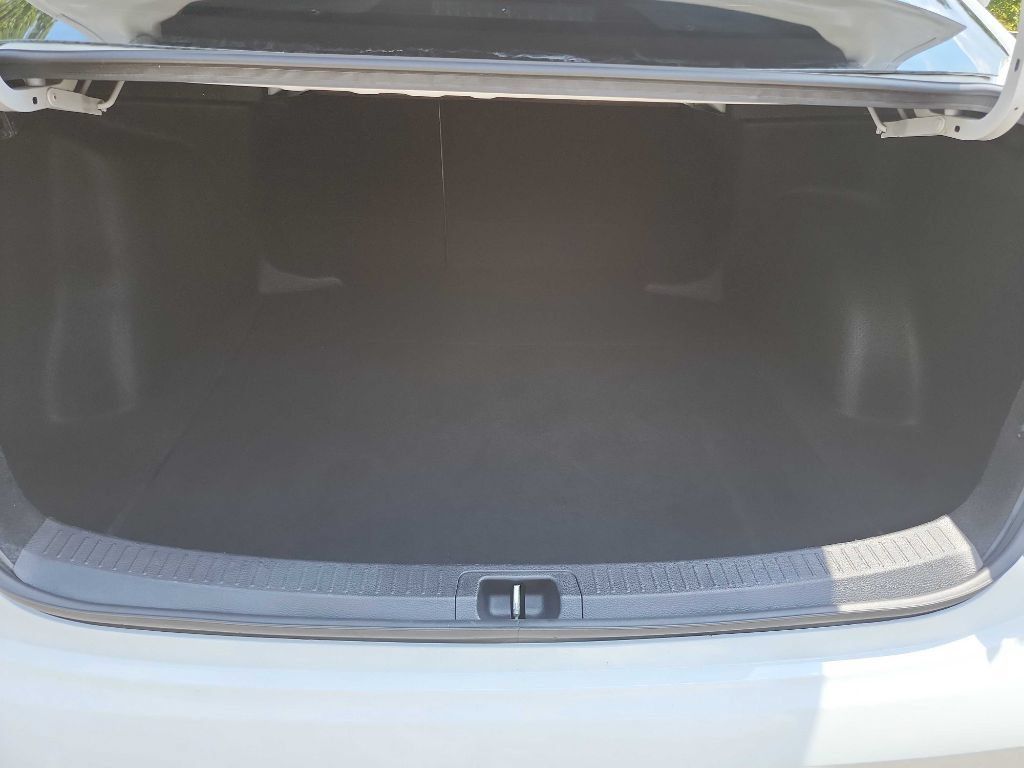 Used 2023 Toyota Corolla LE FWD image 29
