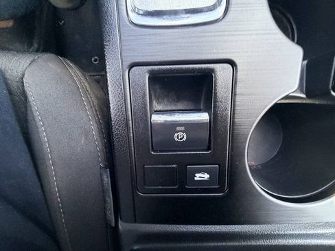 Used 2015 Subaru Legacy 2.5i AWD/4WD image 4