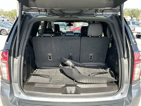 Used 2021 Chevrolet Tahoe Z71 w/ Z71 Signature Package image 27