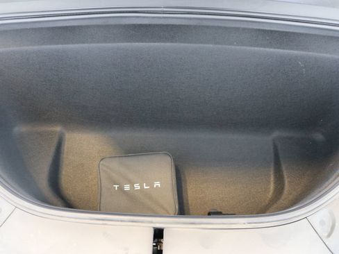 Used 2024 Tesla Model X AWD/4WD image 44