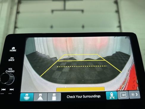 Used 2025 Honda Pilot Touring image 30