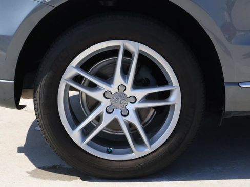 Used 2016 Audi Q5 2.0T Premium Plus w/ Technology Package image 9