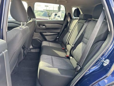 Used 2025 Nissan Rogue SV image 19