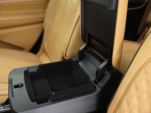 Used 2025 Jeep Grand Cherokee L Summit AWD/4WD image 49