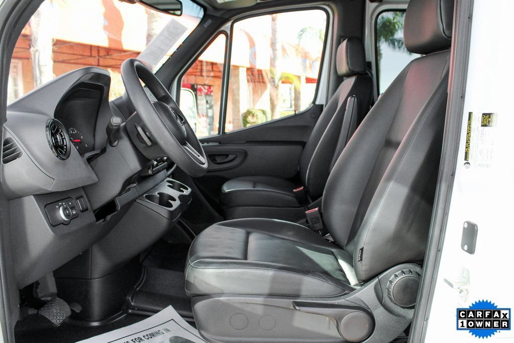 Used 2022 Mercedes-Benz Sprinter 2500 image 15