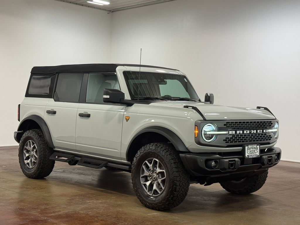 Used 2023 Ford Bronco Badlands AWD/4WD image 22