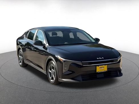 Used 2025 Kia K4 FWD image 3