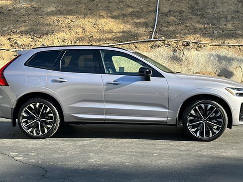 New 2026 Volvo XC60 B5 Ultra image 4