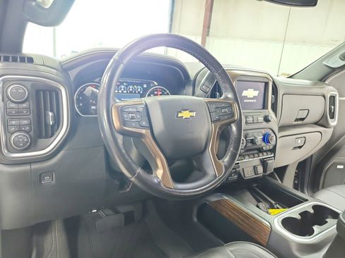 Used 2022 Chevrolet Silverado 1500 High Country AWD/4WD image 18