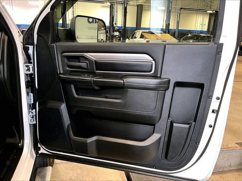 Used 2022 RAM 3500 Tradesman AWD/4WD image 12