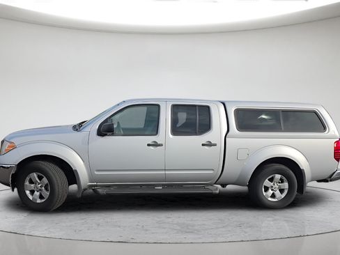 Used 2010 Nissan Frontier SE w/ Moonroof Pkg AWD/4WD image 11