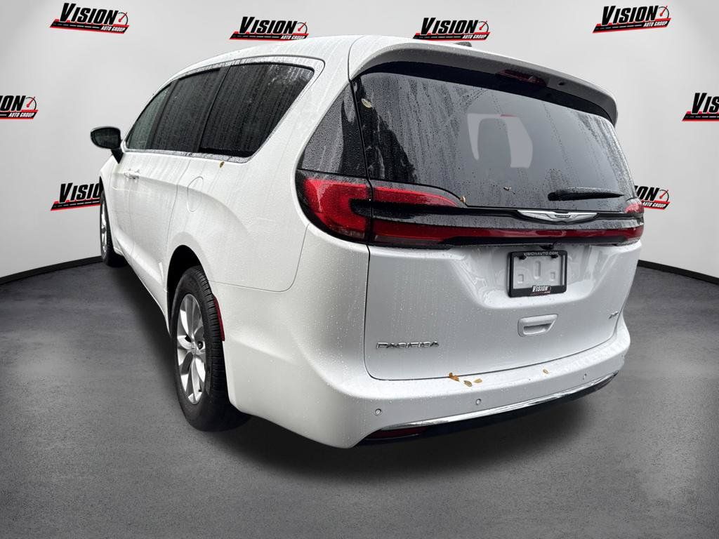 New 2026 Chrysler Pacifica Select AWD/4WD image 7