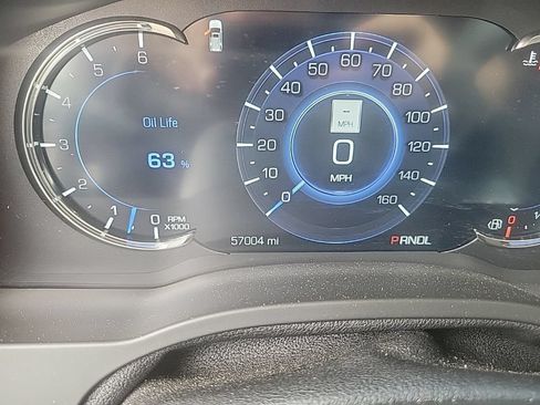 Used 2019 Cadillac Escalade Luxury RWD image 24