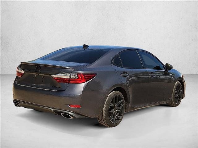 Used 2017 Lexus ES 350 w/ Ultra Luxury Package FWD image 5