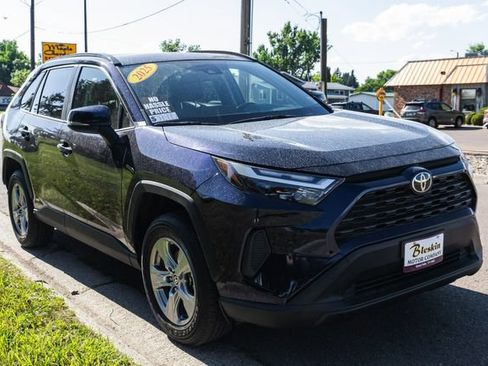 Used 2025 Toyota RAV4 XLE w/ Convenience Package AWD/4WD image 3