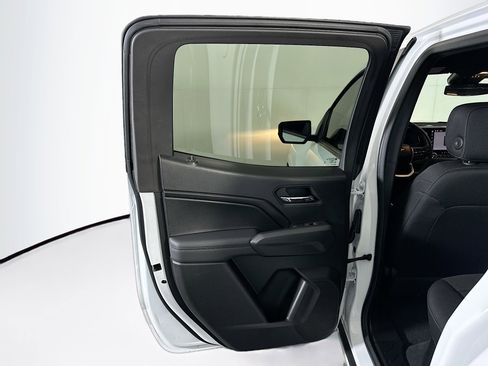 Used 2024 Chevrolet Colorado LT w/ LT Convenience Package image 26