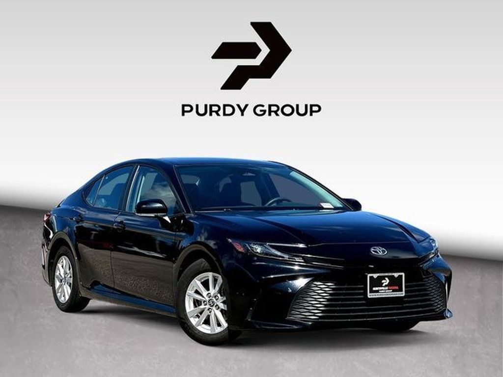 Used 2025 Toyota Camry LE FWD image 1