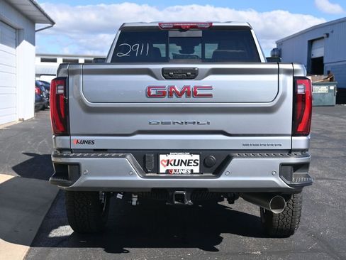 New 2026 GMC Sierra 3500 Denali w/ Denali Reserve Package image 7