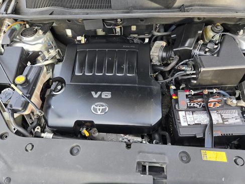 Used 2009 Toyota RAV4 Limited w/ Tow Prep Pkg image 34