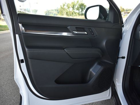 New 2026 GMC Terrain Elevation w/ LPO, Floor Liner Package image 12