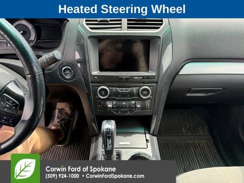 Used 2017 Ford Explorer XLT w/ Equipment Group 202A AWD/4WD image 9