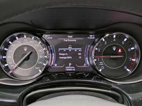 Used 2022 Maserati Quattroporte Modena Q4 image 15