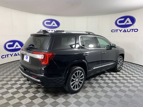 Used 2021 GMC Acadia Denali w/ Denali Technology Package FWD image 3