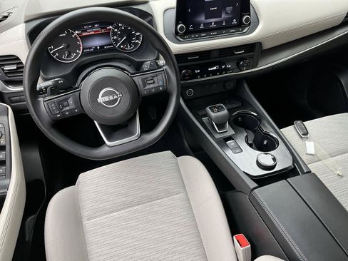 Used 2023 Nissan Rogue SV AWD/4WD image 12