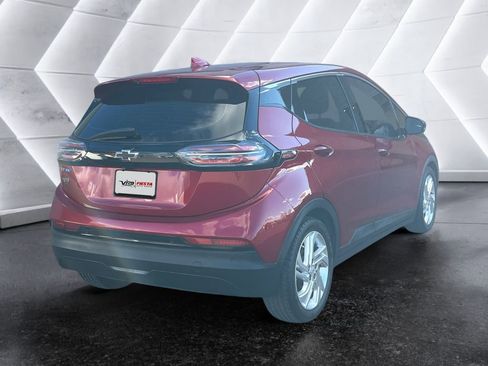 Used 2022 Chevrolet Bolt LT image 4