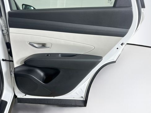 Used 2025 Hyundai Tucson SEL AWD/4WD image 29
