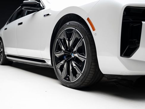 Used 2024 BMW i7 M70 AWD/4WD image 80