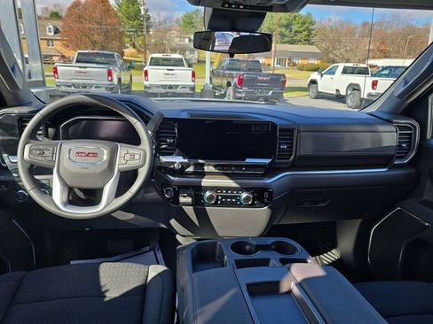 New 2026 GMC Sierra 1500 Elevation image 11