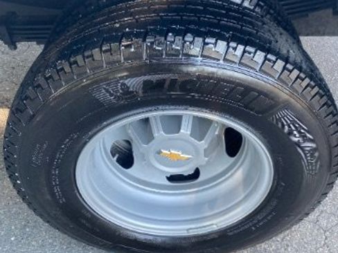 Used 2024 Chevrolet Silverado 3500 W/T w/ WT Convenience Package image 34