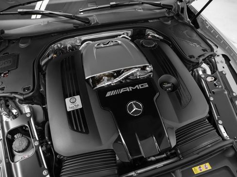 Used 2025 Mercedes-Benz AMG GT 63 image 16
