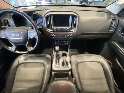 Used 2022 GMC Canyon AT4 image 22